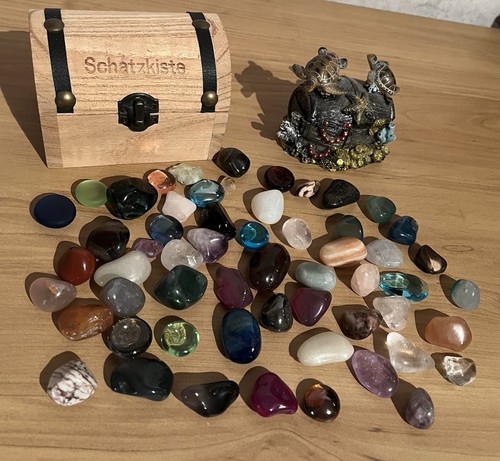 PIRATEN SCHATZTRUHE SCHATZKISTE mit  Edelsteinen+Glückssteinen. Schildkröten Tru