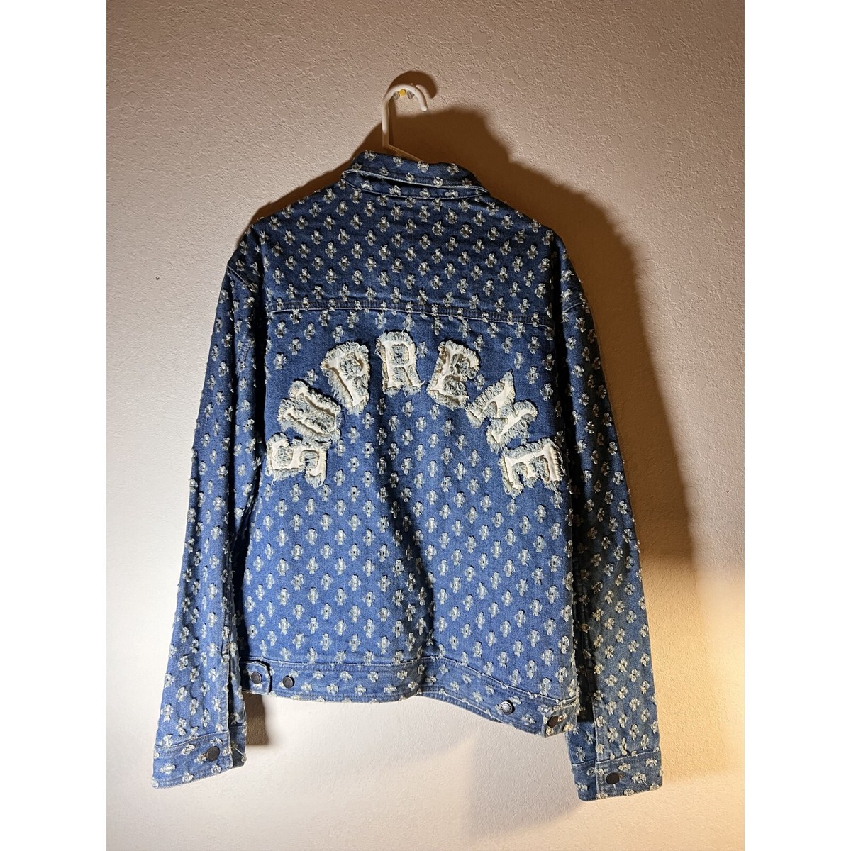 Supreme Hole Punch Denim Trucker Jacket | eBay Supreme Hole Punch Denim Trucker Jacket | eBay