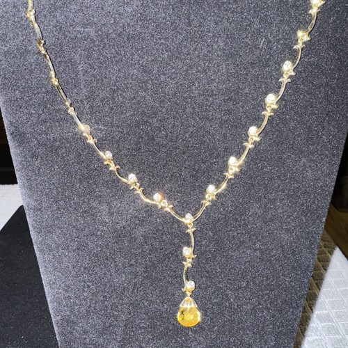 Vintage Avon Extraordinary Briolette Vine Gold Tone Tear Drop Y Dangle Necklace