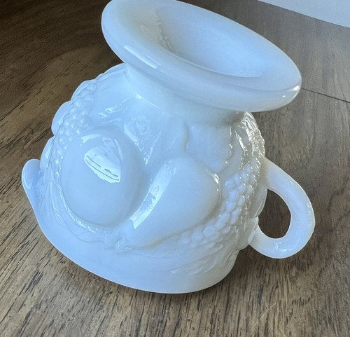 Vintage Westmoreland Milk Glass Cream and Sugar Set Fruit Embossed Preowned - Picture 11 of 11