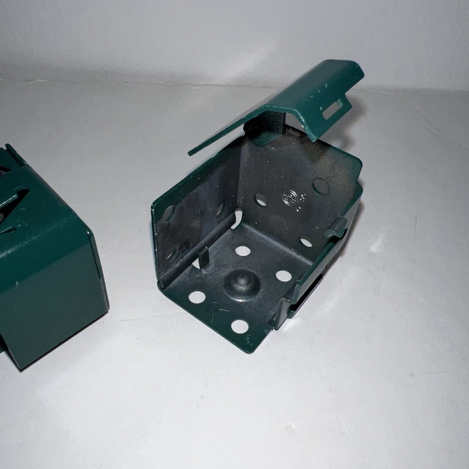 Hunter Douglas 1" Mini Blind Brackets Green - Image 3 of 4