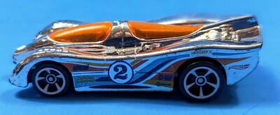Hot Wheels   Power Pistons   2018 Track Builder   1:64 Scale - Chrome