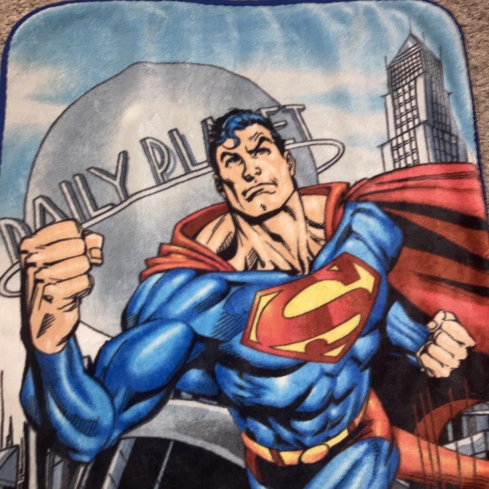 "Manta de bebé de piel sintética Superman Daily Planet 41x30"" manta de bebé Superman" Foto 2 de 4