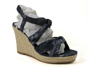 rampage black wedges