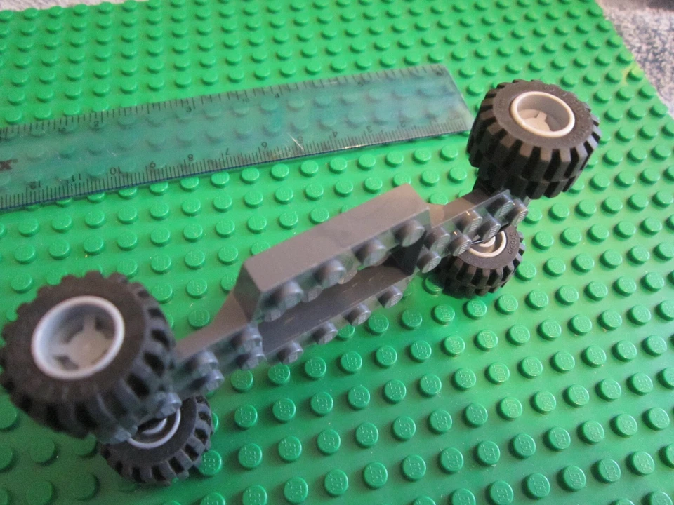 LEGO Technic Worm Screw Steering Rack Plate + Gear Cogs Pins & Axles, photo 3 of 5