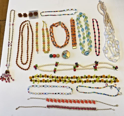 Vintage Estate Costume Jewelry Bohemian Glass Acrylic Necklace Bracelet Lot 21