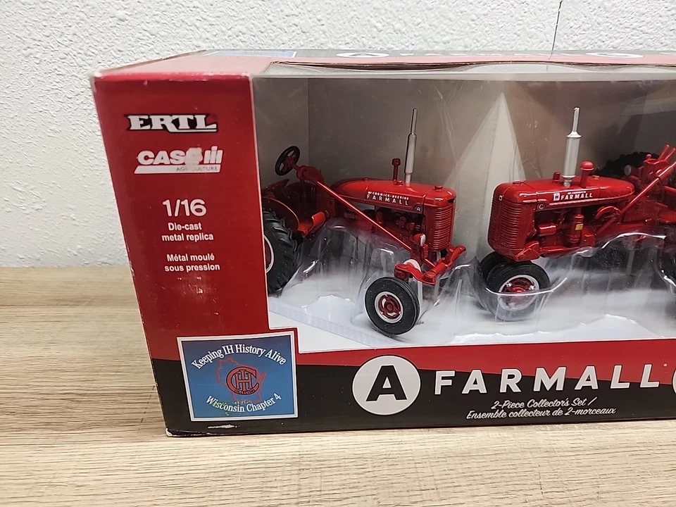 1/16 IH International Harvester Farmall Set A & C Models Wisconsin Chapter 4 - Image 4 of 4