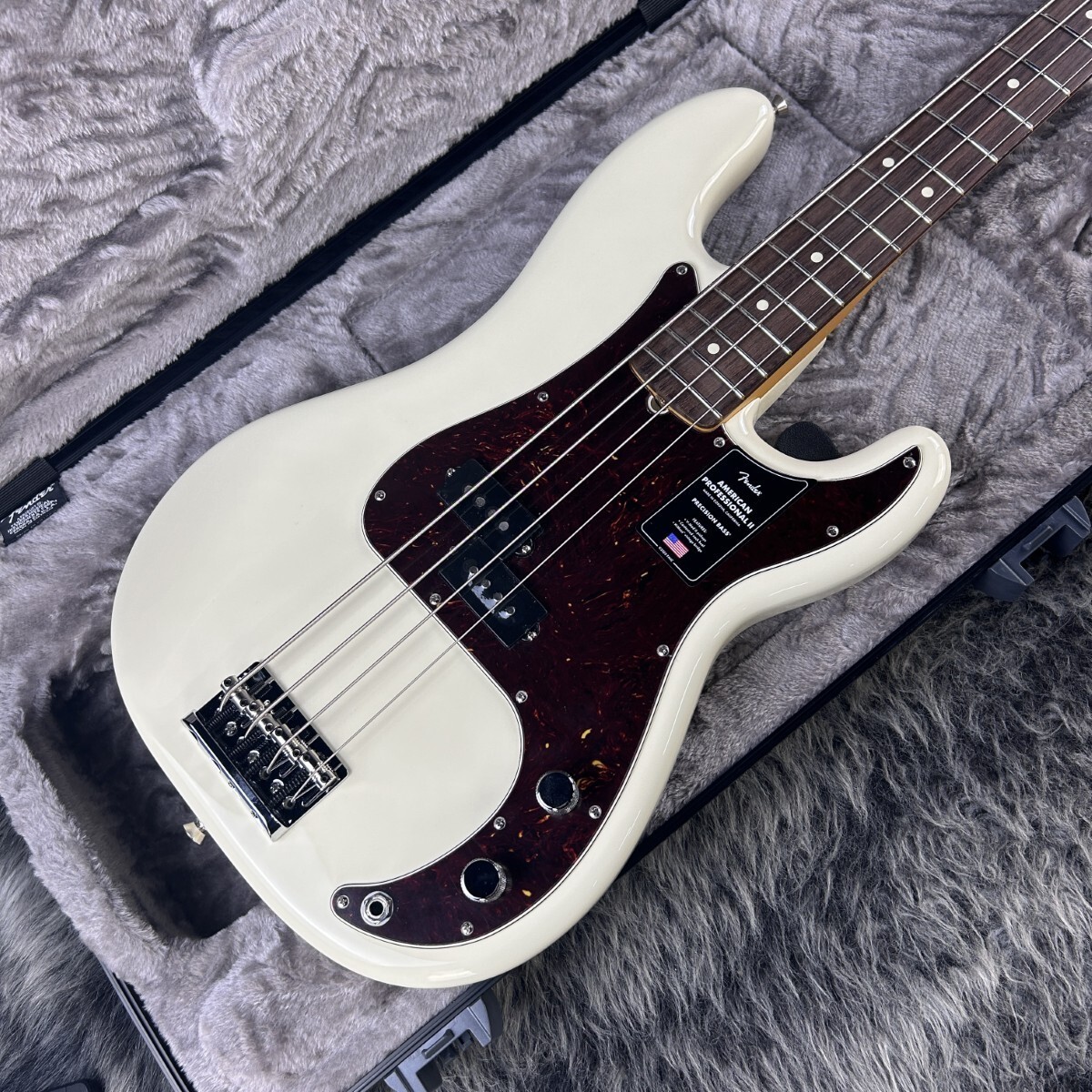 Fender USA American Professional II Precision Bass Olympic White Hard Case