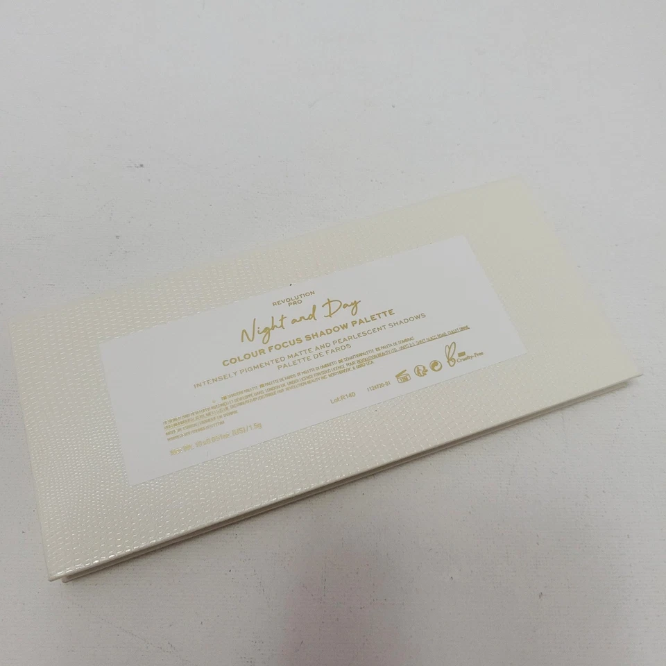 NEW Revolution Pro - Night and Day - Color Focus Shadow Palette 10 Pigments - Image 3 of 4