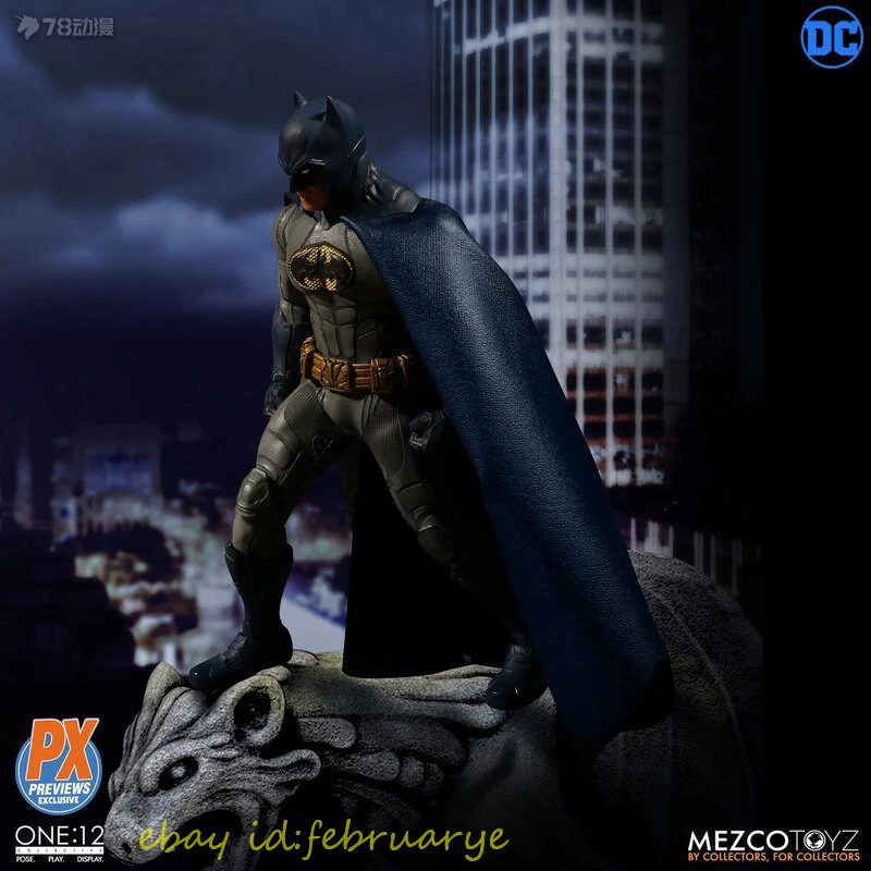 Perfect Mezco Toys 1 12 Batman Sovereign Knight PX Exclusive Action Figures