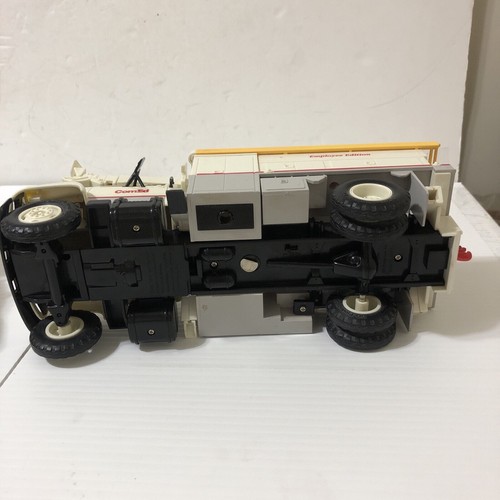 OmEd Set Of 2 Bucket GMC Trucks Bank Employee Edition 1995 1-1 & 1996 2-1 - Picture 18 of 23