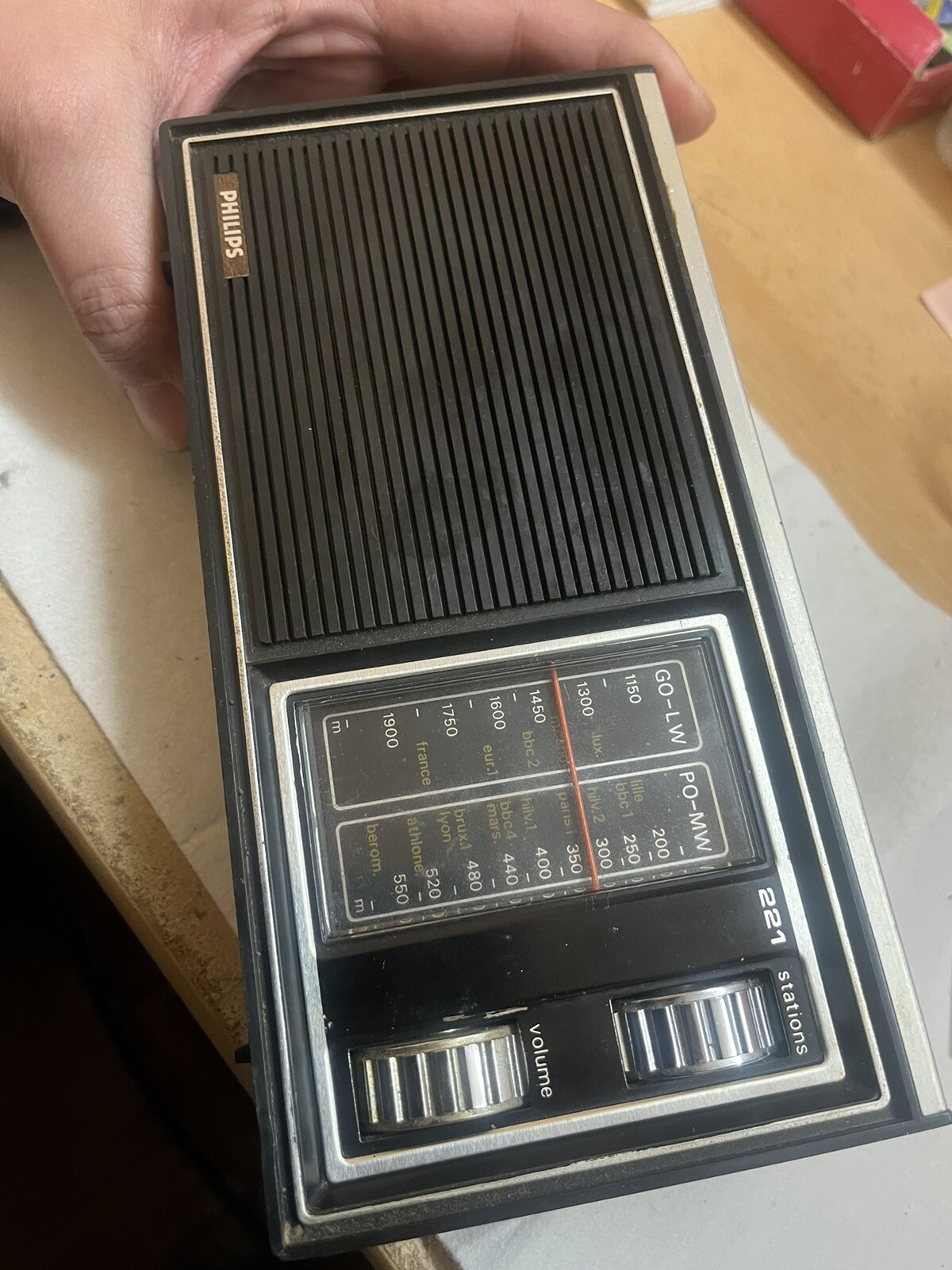 PHILIPS RADIO VINTAGE RETRO GO-LW PO-MW FUNKTIONIERENDE DEKORATION KINO 70er ANALOG