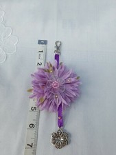 Porte clé à main breloques