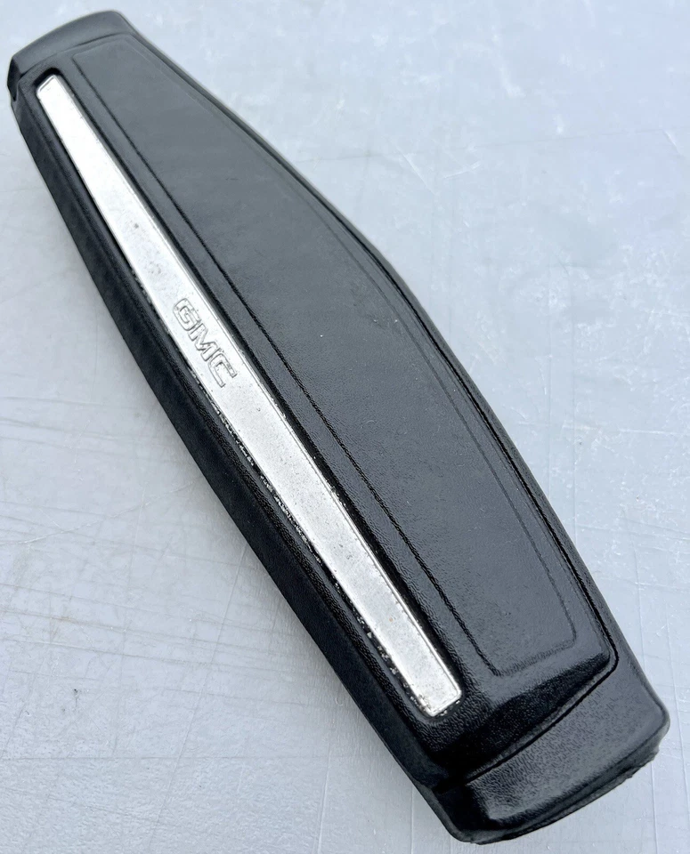 1973-1977 GMC Sprint Steering Wheel Horn Button Cap Trim Molding Emblem OEM OE - Image 4 of 4