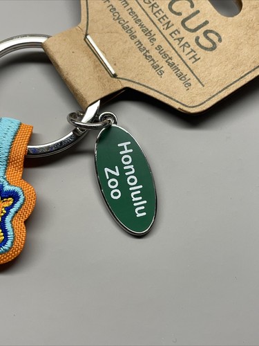 Embroidered Honolulu Zoo Giraffe Keychain - Picture 3 of 6