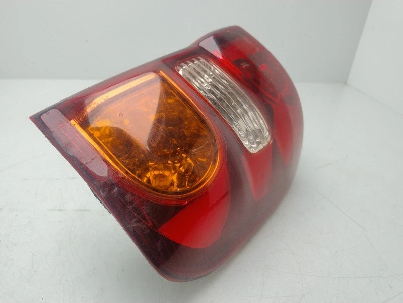 8155142040 piloto trasero derecho para TOYOTA RAV4 (A2) 9254614 - Imagen 4 de 4