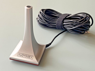 AUDYSSEY ACM1HB Einmessmikrofon inkl. Tripod Standfuß DENON ONKYO MARANTZ silver