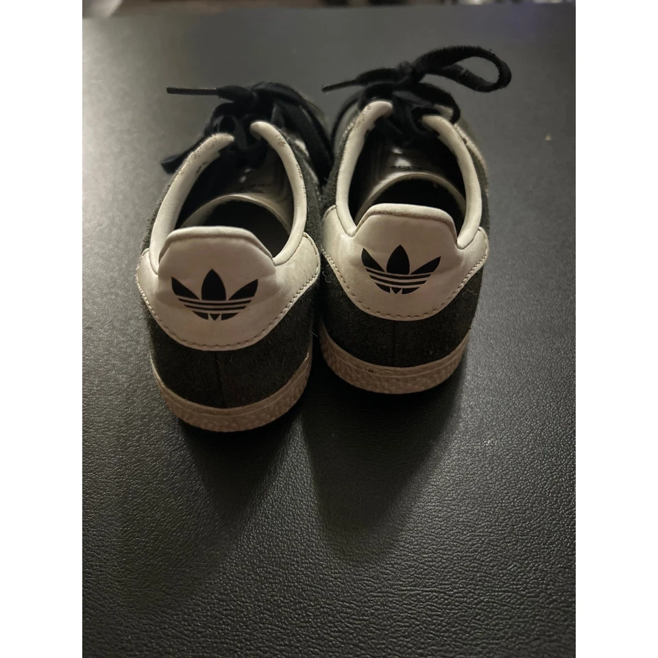 Adidas Gazelle Tenis Negro Blanco Rayas Gamuza Parte Superior Baja Zapatos Informales Foto 3 de 4