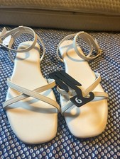 Time and Tru Womens Size 9 Cream Strappy Flat Sandals Ankle Strap Square