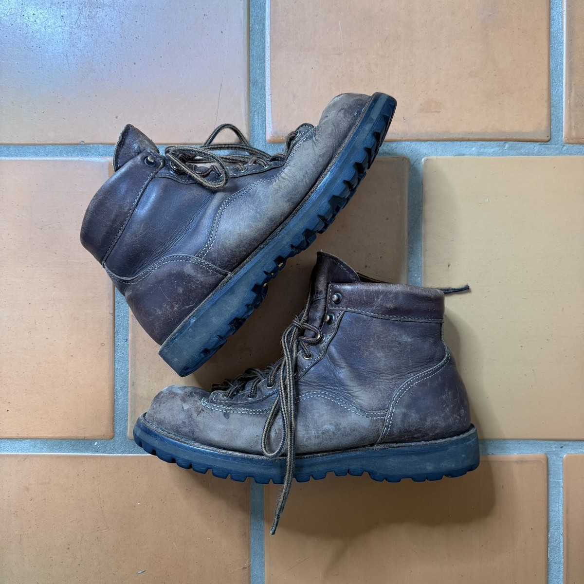 靴 Danner 45200 Explorer Danner Explorer 6” 45200 Boots Mens Size 9.5D Brown Leather Gore