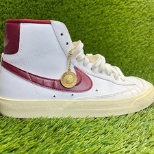Nike Blazer Mid '77 SE Sisterhood Womens Size 8.5 White Athletic Shoes Sneakers