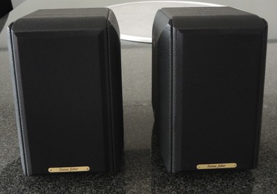 sonus faber toy bookshelf