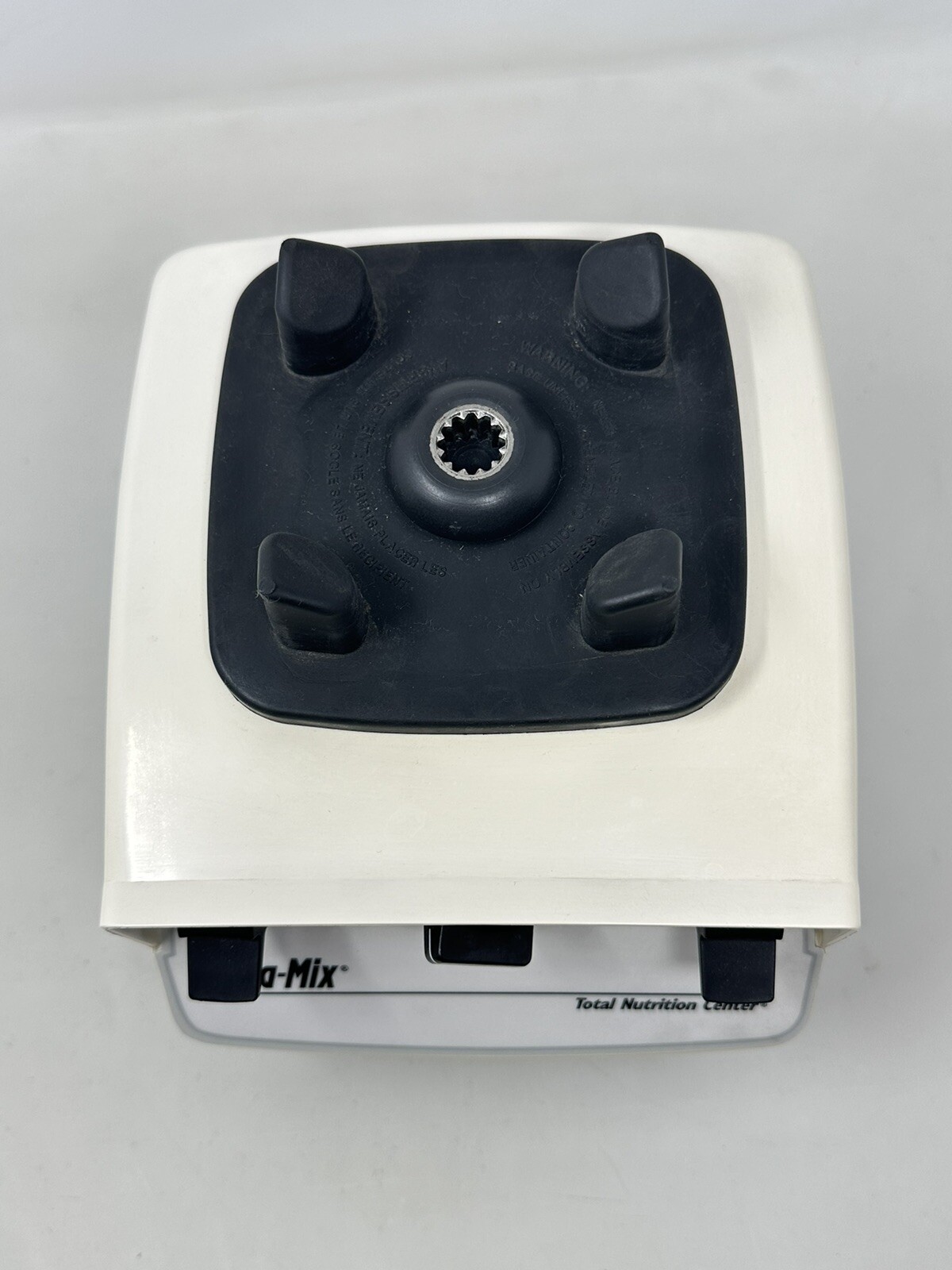 Vitamix Super 5000 VM0103 Blender With 32oz & 64oz Container Tamper