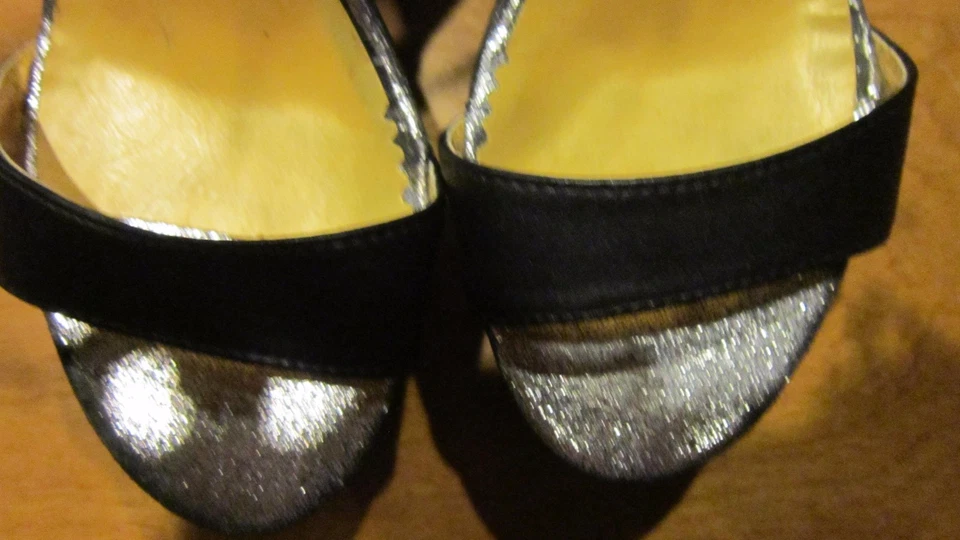 WOW! ¡PROMESA! SANALES PLATAFORMA CUÑA 5.5" Talla 8M Negro y Plata Foto 4 de 4