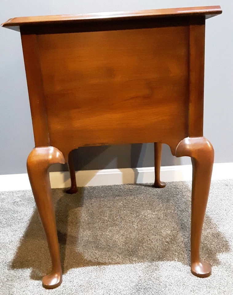 HENKEL HARRIS "LOW BOY" SÓLIDO SELVAGEM PRETO CEREJA BAÚ/SERVIDOR - Imagem 2 de 4