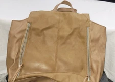 Relic Brooke Tan Silver Hardware Double Front Zip Double Handle Lined Tote Purse