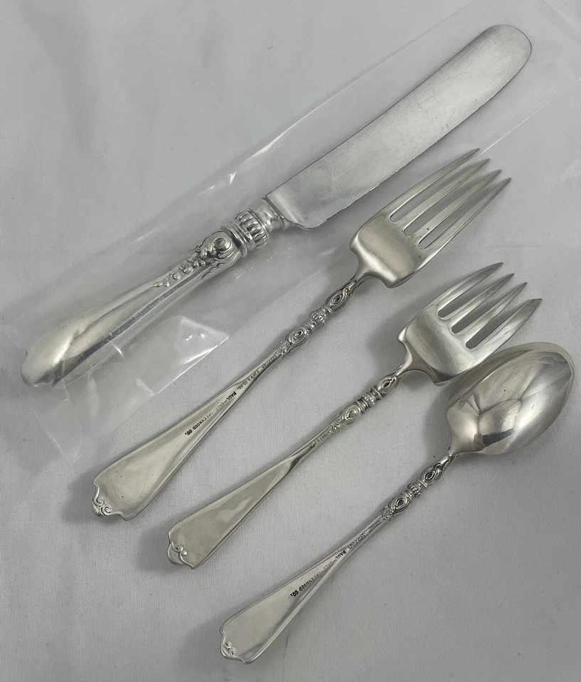 Ajuste(s) de lugar de 4 piezas Nellie Custis de Lunt Sterling Foto 2 de 4