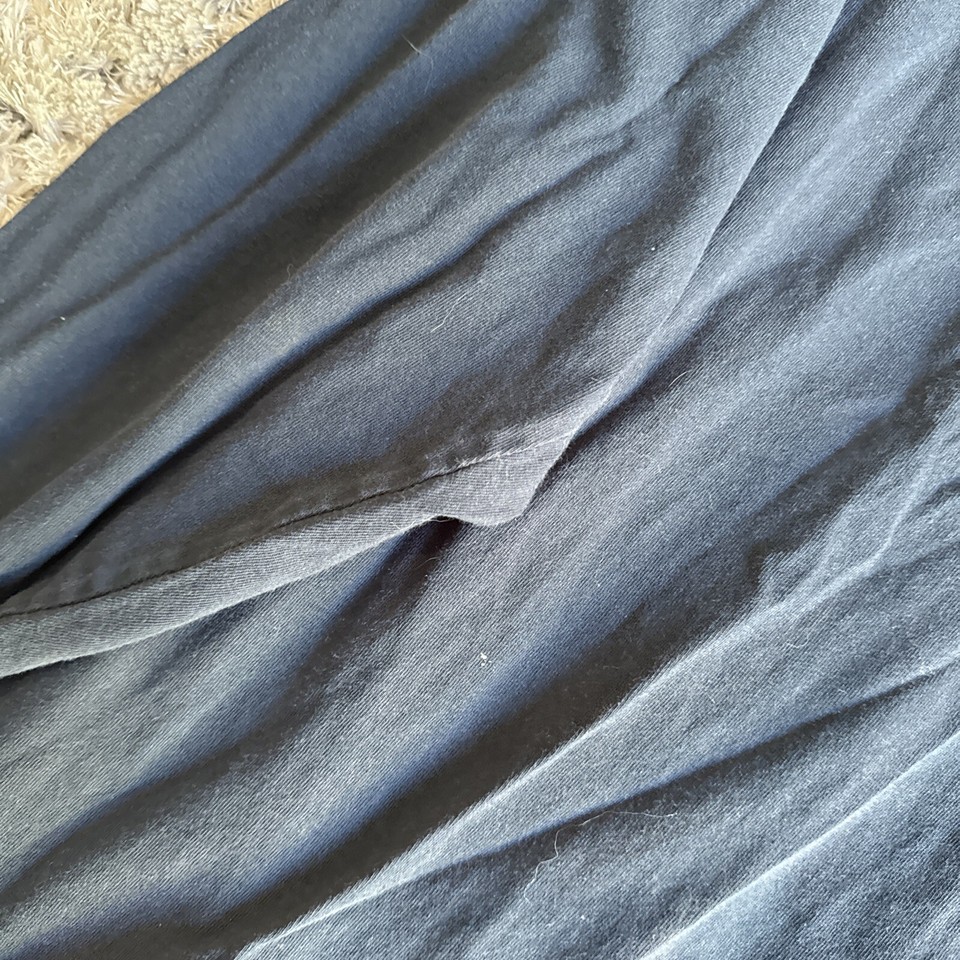 Carhartt Men’s Size XL Relaxed Fit Long Sleeve Dark Blue USA Pullover T