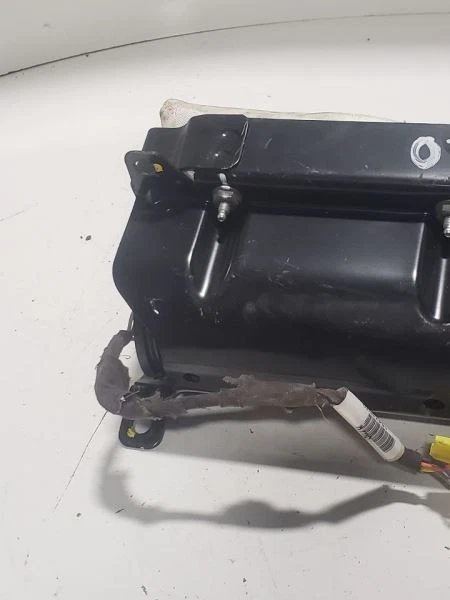 Air Bag Classic Style Emblem In Grille Passenger Dash Fits 04-08 MALIBU 1002156 — 第 2/4 张图片