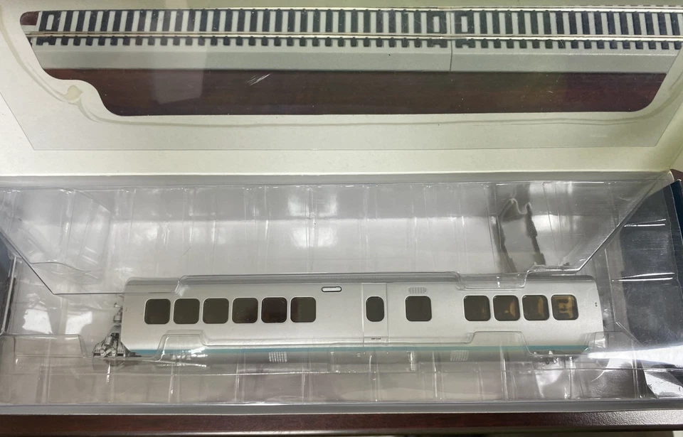 Autobús HO Rapido TurboTrain New Haven en caja original 200101 Foto 3 de 3