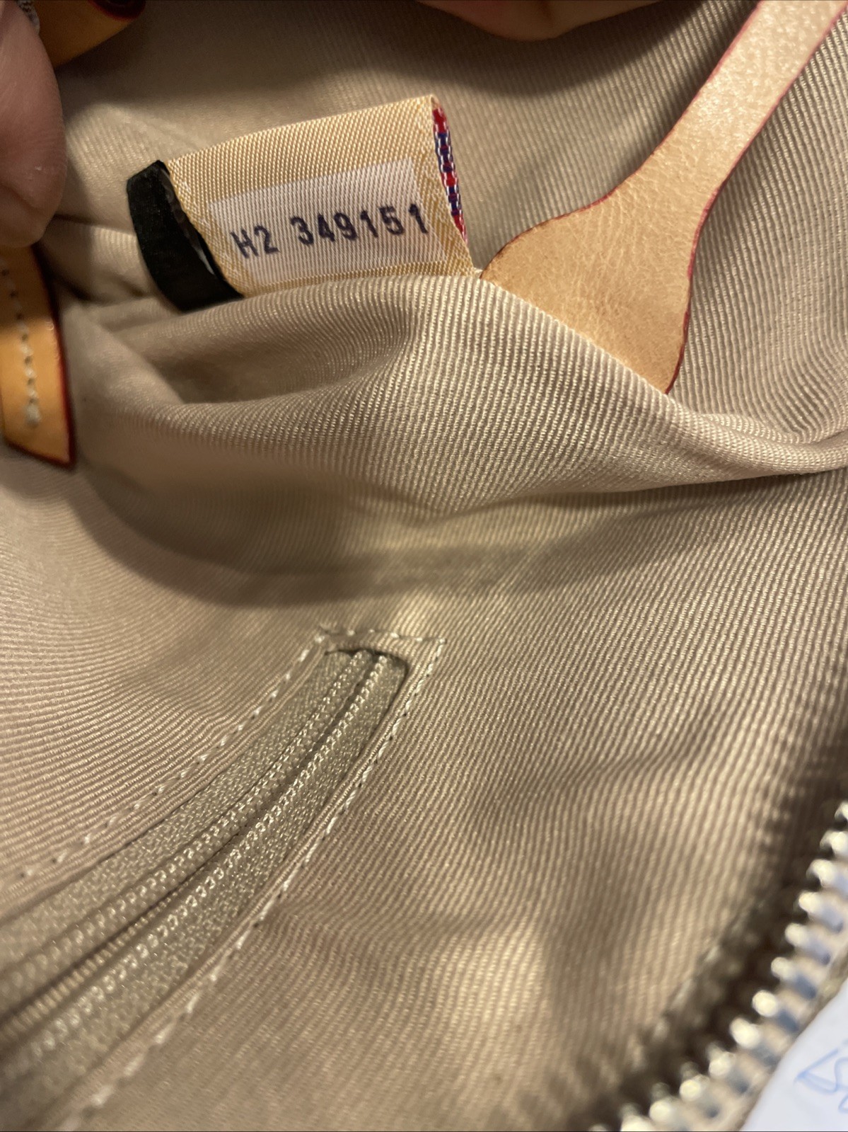 VTG Dooney& Bourke Monogram Pattern Crescent Shou… - image 17