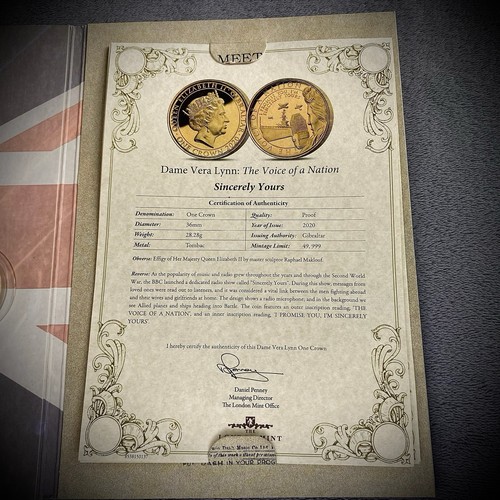 London Mint Office - Dame Vera Lynn - Crown Coin Set - 4/5 - Not Complete - Picture 4 of 19