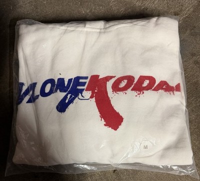 Sniper Gang x Vlone Kodak47 Hoodie Size MEDIUM  white AK47  NEW IN BAG 