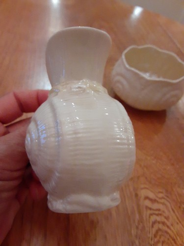 Vtg Belleek Ireland Shell Shape Sugar Bowl Creamer Green Mark - Picture 3 of 12