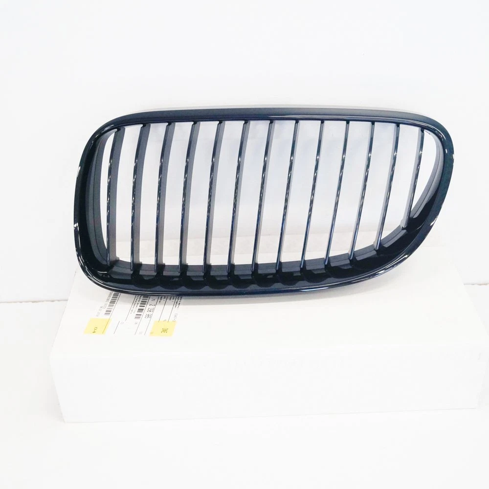 BMW 3 Coupé E92 M Kühler vorne Kühlergrill 51712158985 2158985 