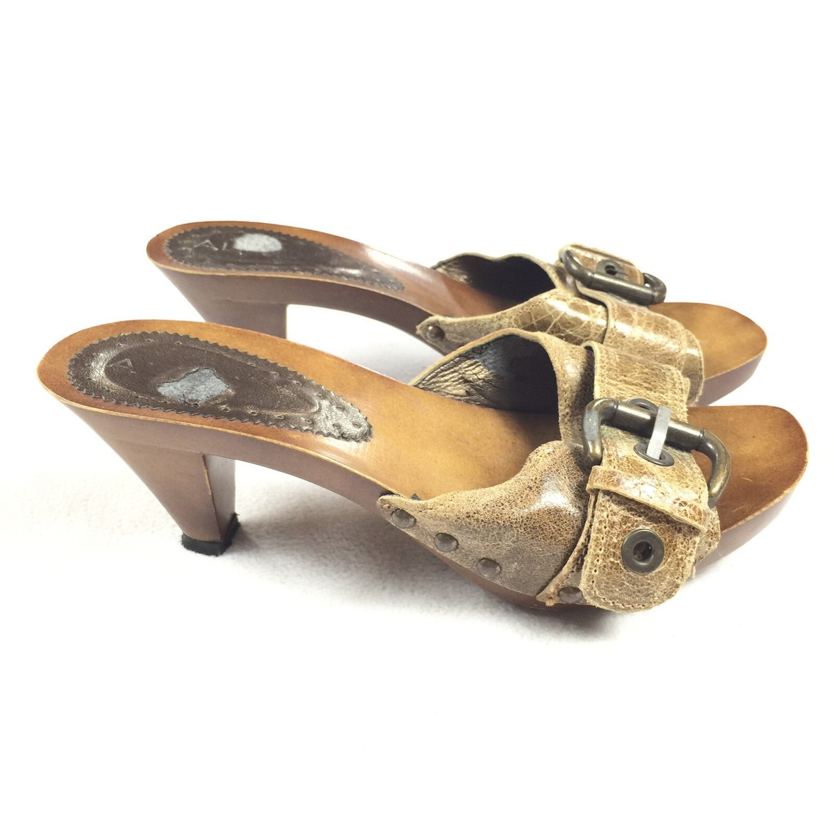 Vintage 90's Y2K Aldo Wooden Slip On Studded Heels Size 36 Vintage 90's Y2K Aldo Wooden Slip On Studded Heels Size 36