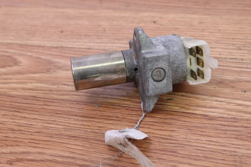 Interruptor de encendido Honda CB400F Supersport 1976 - sin llave Foto 2 de 4