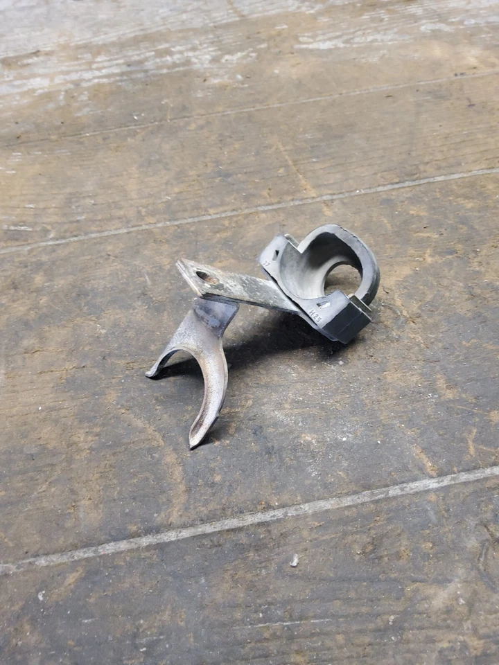 Honda VF750 V45 1982 82-83 Magna Motor Arranque Solenoide Relé Montaje  Foto 3 de 4