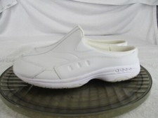 Easy Spirit Women's Traveltime Mules Clogs White Size 9M US Slip On Shoes Nurse