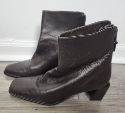 Stuart Weitzman Women's Sz. 6B Brown Soft Leather Square Toe Ankle Boots