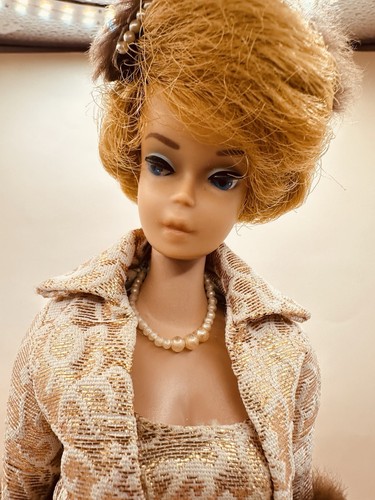 Vintage Blonde Bubble Cut Barbie Doll Wearing “Evening Splendor” #961 Excellent - Picture 21 of 22