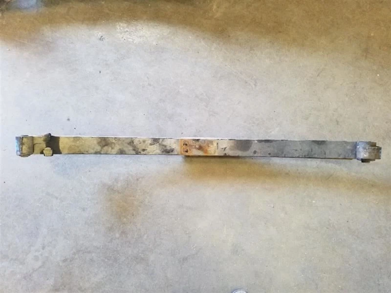 Juego de resortes de hoja delanteros cantidad 2 código D con bloques de 2" para Ford Excursion 2000-2005 Foto 3 de 4