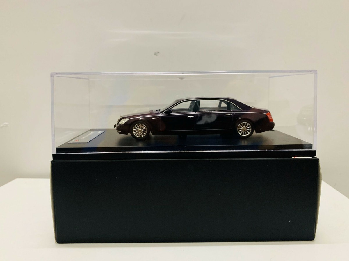 Maybach62ミニカー MERCEDES BENZ MAYBACH 62 TIFFANY 1/64 SCALE DIECAST CAR