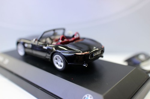 Modello auto giocattolo in lega pressofusa metallo scala 1/43 BMW Z8 cabriolet da collezione - Foto 10 di 13