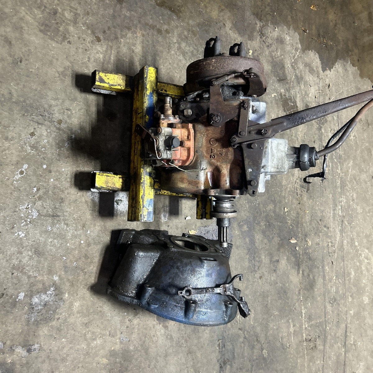 Ford NP435 C-95711 Transmission A2 4 speed Ford Fe Bell Housing