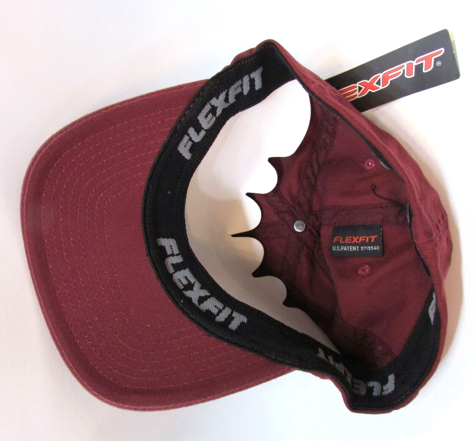 New Yupoong FlexFit Burgundy Maroon Ball Cap Trucker Hat Size Medium 7-1/2 US
